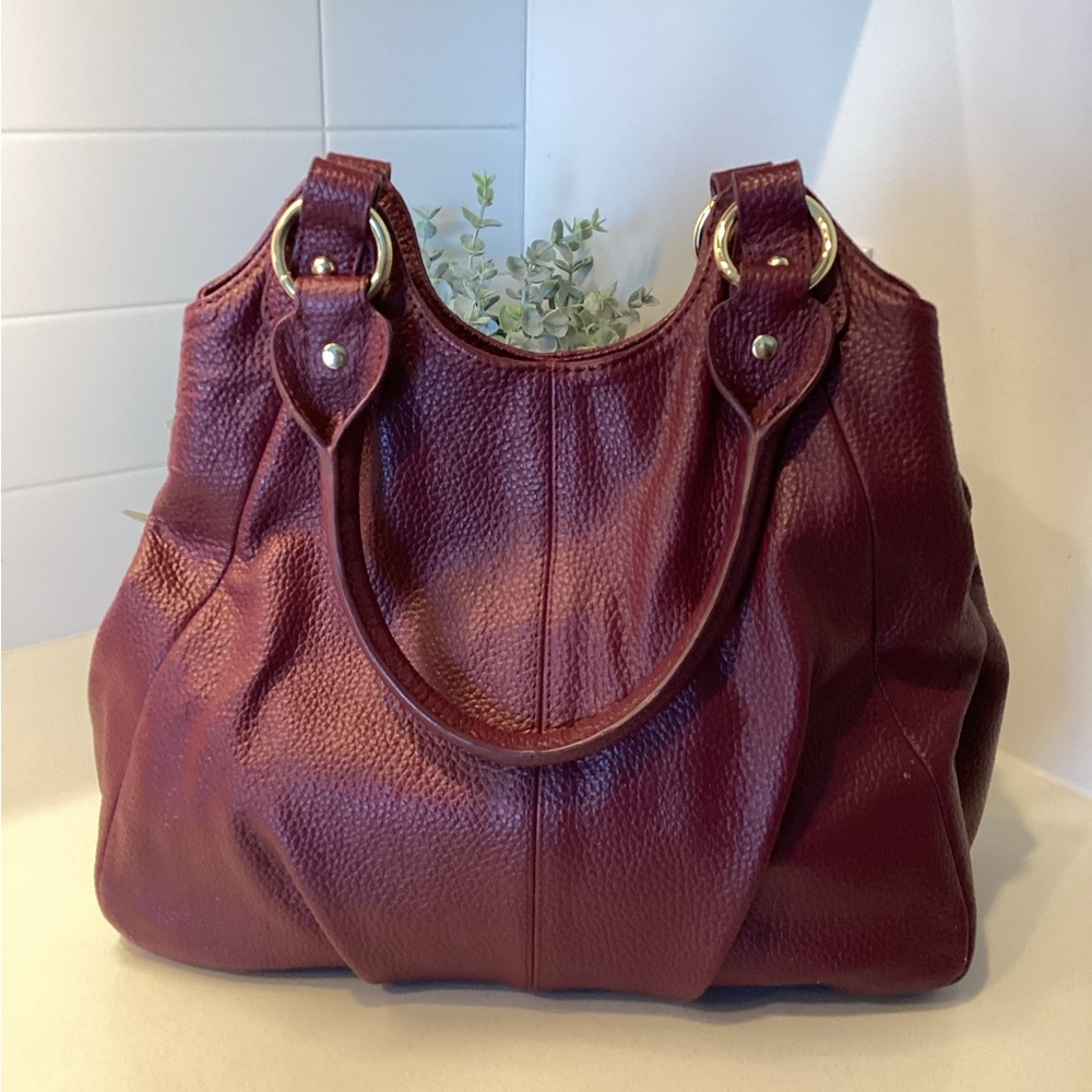 Cuore & Pelle Elegant Burgundy Leather Satchel Handbag - Picture 3 of 11